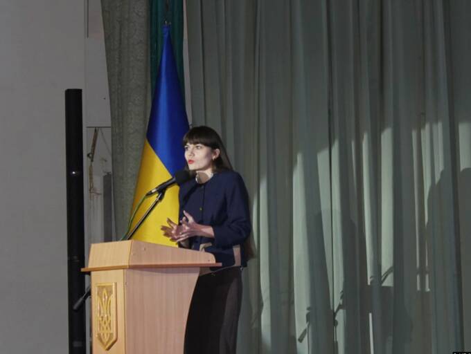 Російські гранти, батько з ВПК РФ і експертиза для Ради: хто така Яна Салміна і чому вона впливає на закони України