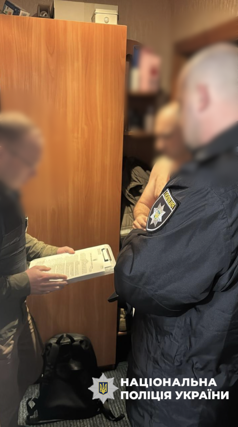 Розкрадання на закупівлі запчастин та ремонті військової техніки