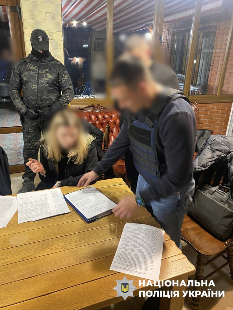 Розкрадання на закупівлі запчастин та ремонті військової техніки